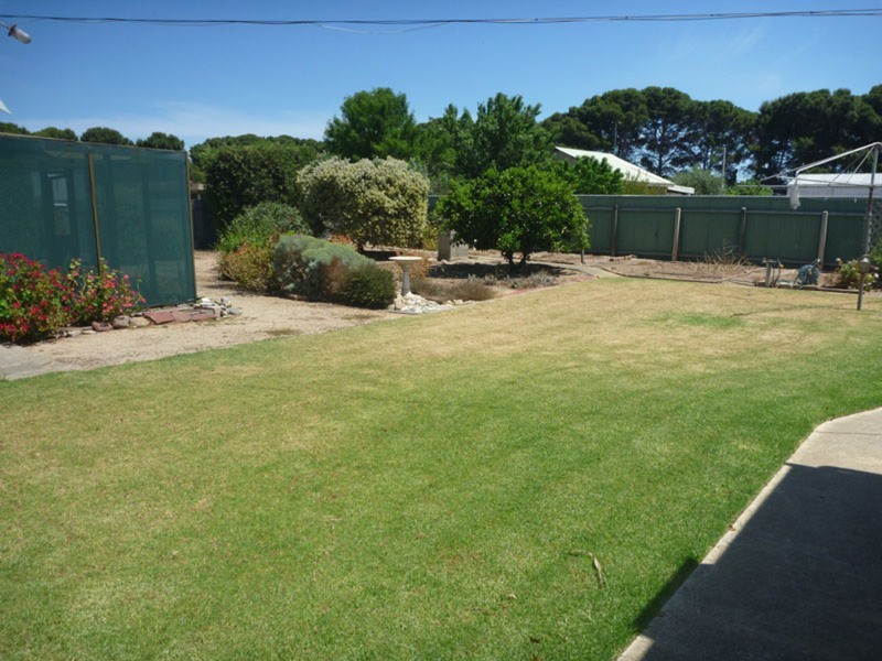 15 Elizabeth Street, Yorketown SA 5576