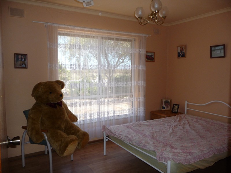 6747 St Vincent Highway, Edithburgh SA 5583