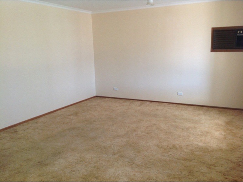 13 Second  Street, Minlaton SA 5575