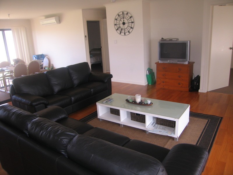 8 Martin Street, Stansbury SA 5582