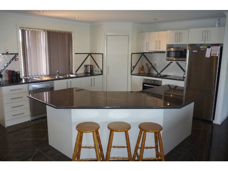 2 Elizabeth  Street, Yorketown SA 5576