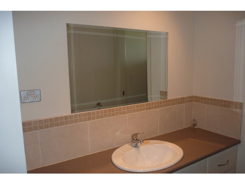 2 Elizabeth  Street, Yorketown SA 5576