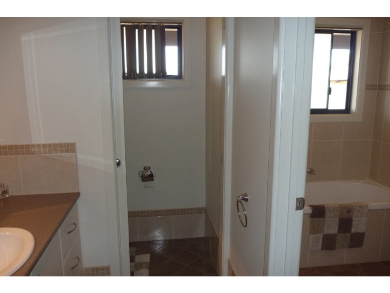 2 Elizabeth  Street, Yorketown SA 5576