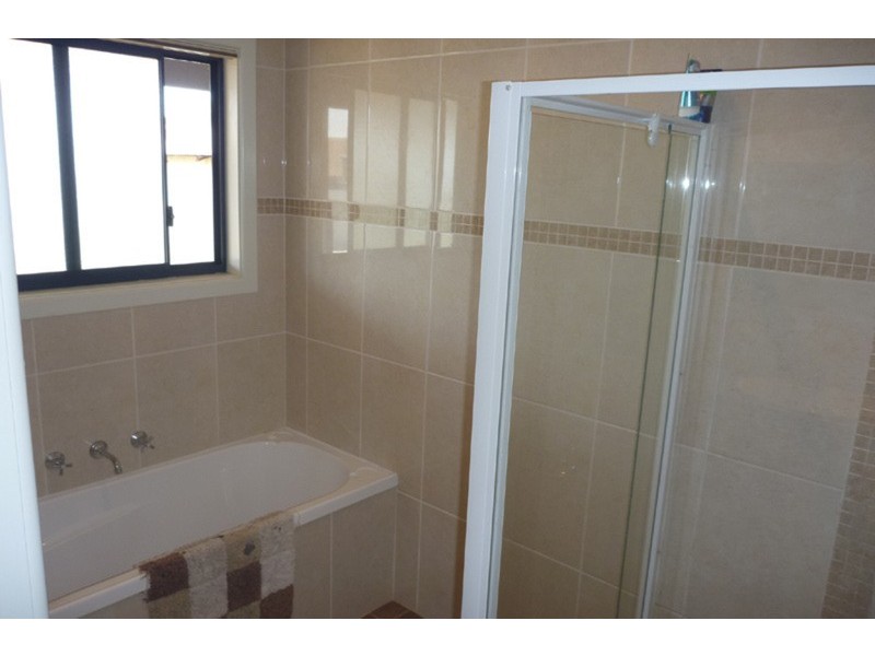 2 Elizabeth  Street, Yorketown SA 5576