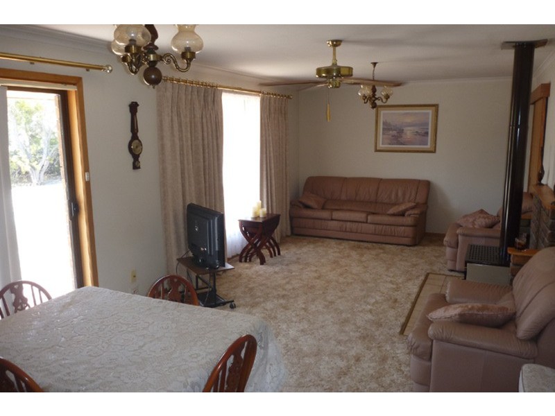 3 Pinwattle Place, The Pines SA 5575