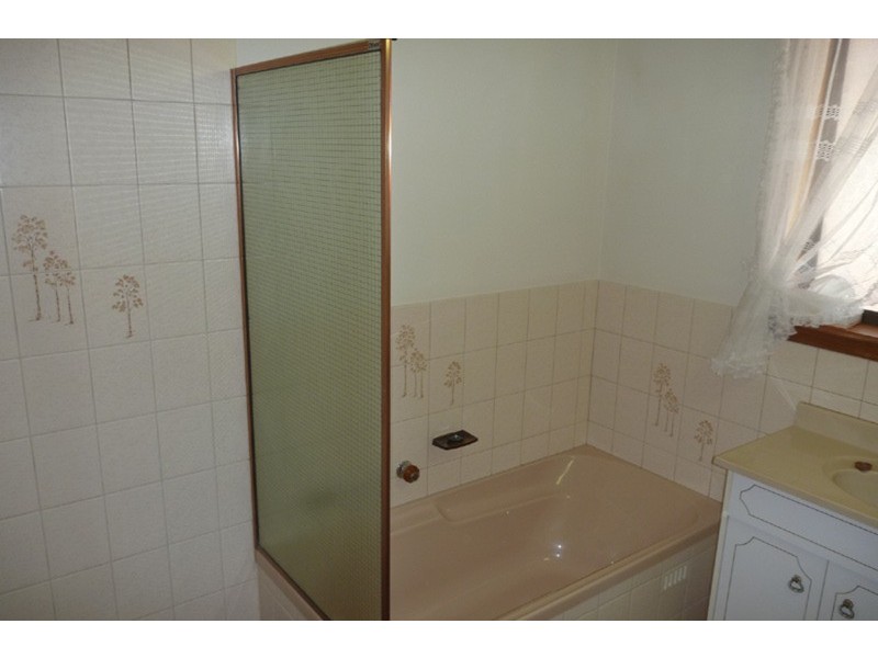 3 Pinwattle Place, The Pines SA 5575