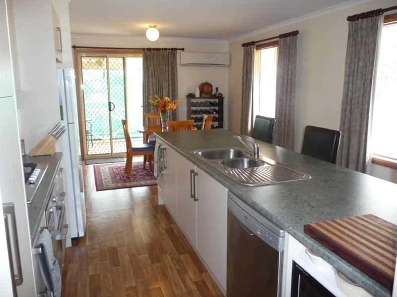 1 Mary  Street, Edithburgh SA 5583