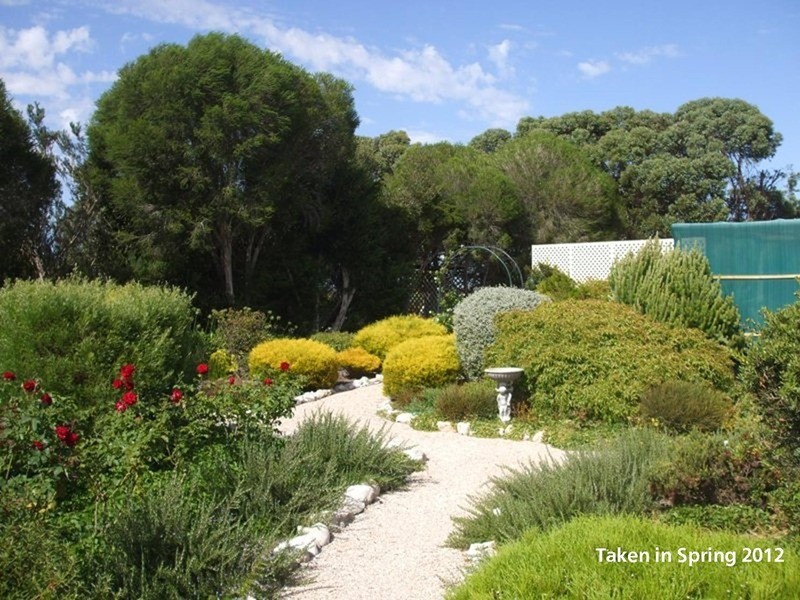 11 Ford Road, Minlaton SA 5575