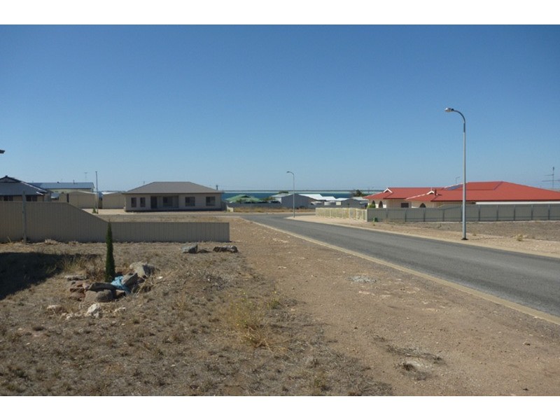 4 Blue Bay Drive, Point Turton SA 5575