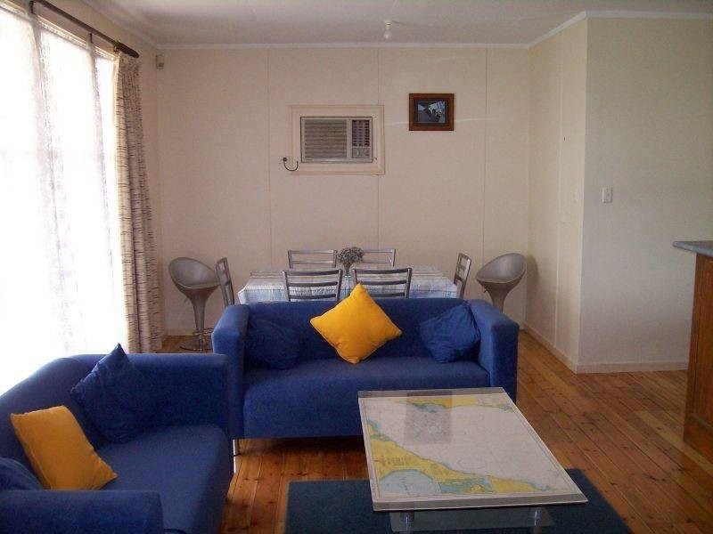 1 Carlisle Street, Moonta Bay SA 5558