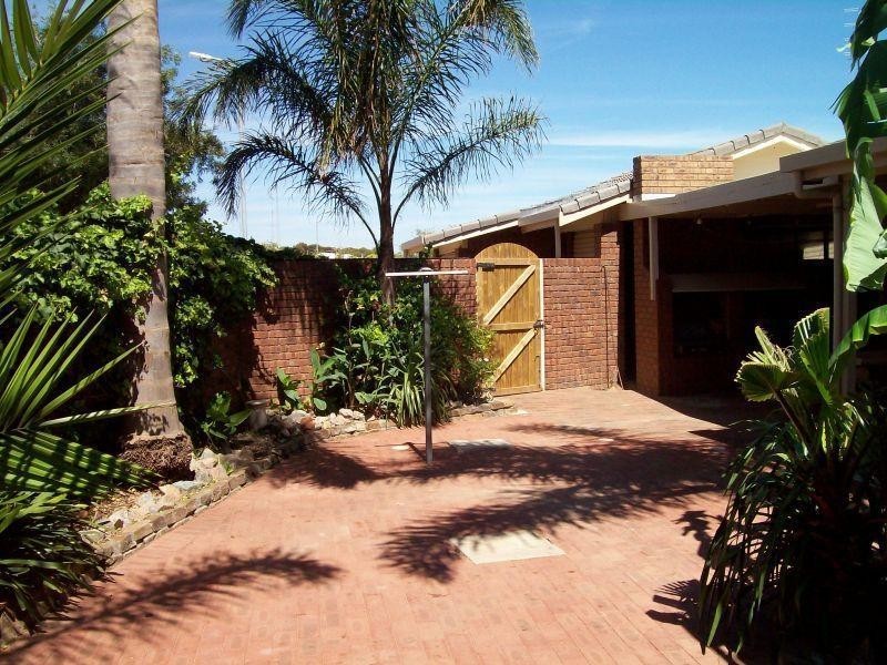 72 Coast Road, Moonta Bay SA 5558