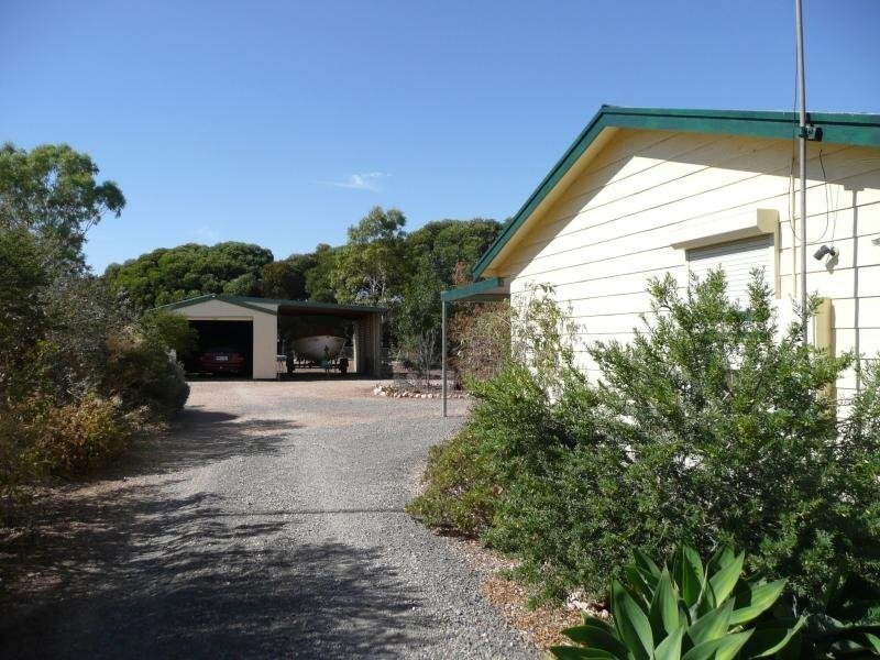 14-16 Seaview Road, Maitland SA 5573