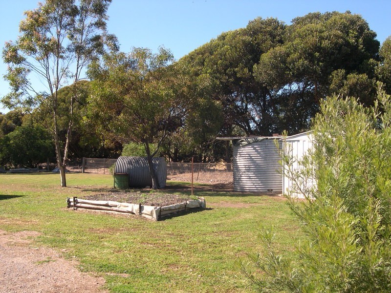 14-16 Seaview Road, Maitland SA 5573