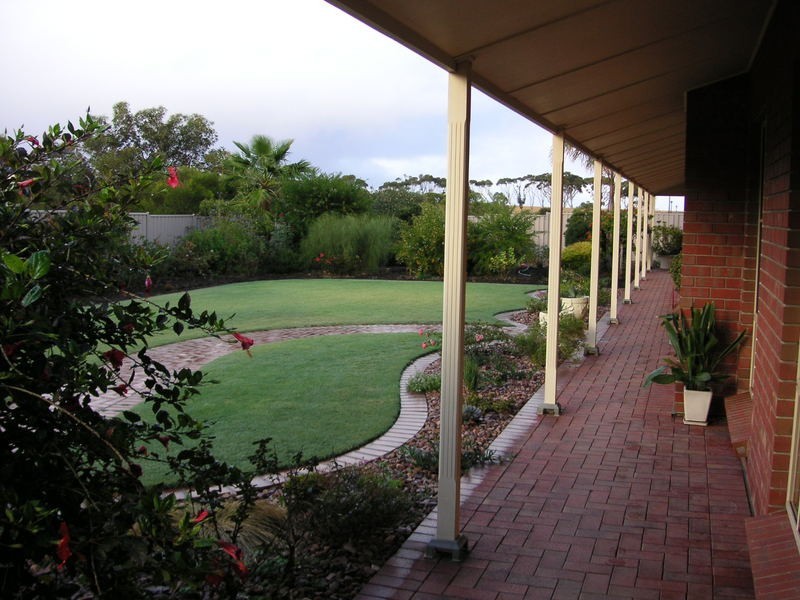 28 Kitto Road, Moonta Bay SA 5558