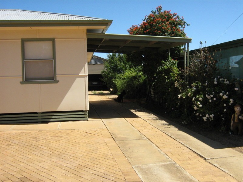6 Paterson Street, Bute SA 5560