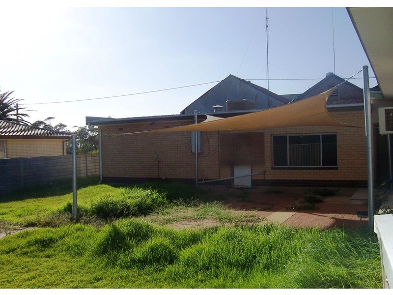 31 Railway Terrace, Bute SA 5560