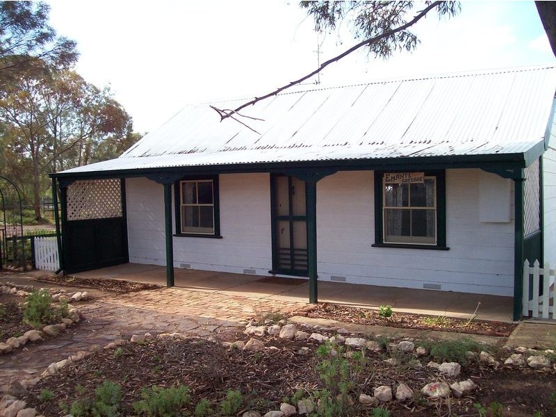 Sect/2061 Milne Street, Moonta Mines SA 5558