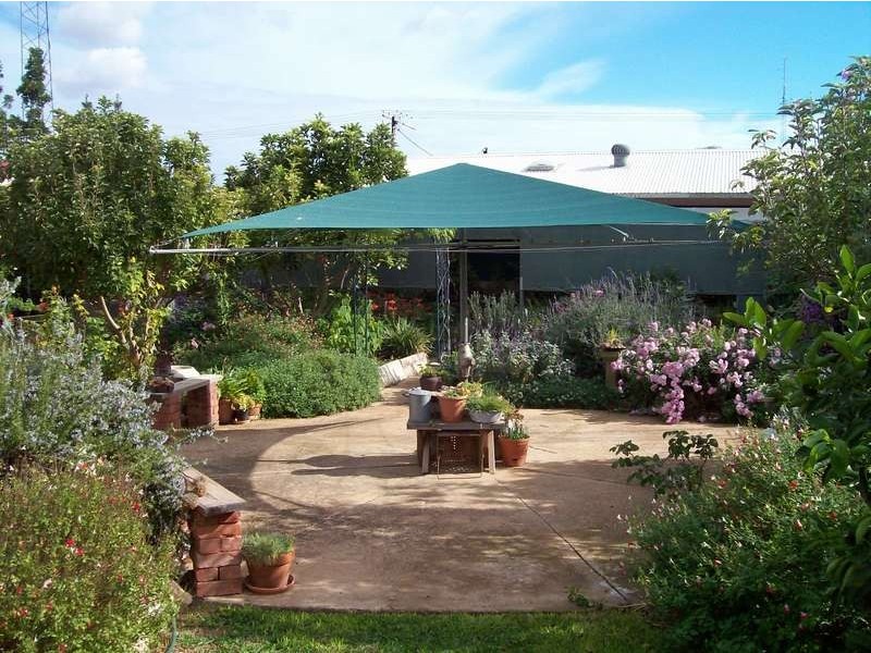 10 First Street, North Moonta SA 5558