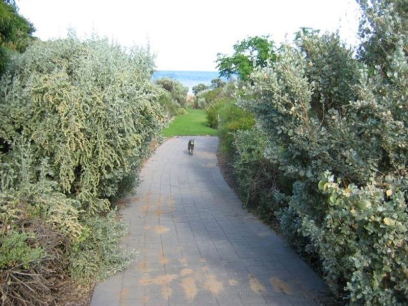 14 Kemp Place, Moonta Bay SA 5558