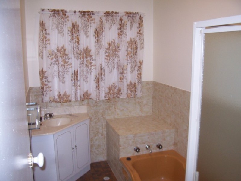 107 Cornish Terrace, Wallaroo SA 5556