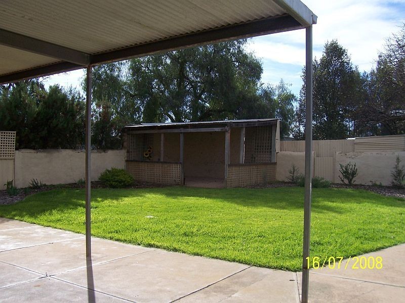 33 Cornish Terrace, Wallaroo SA 5556