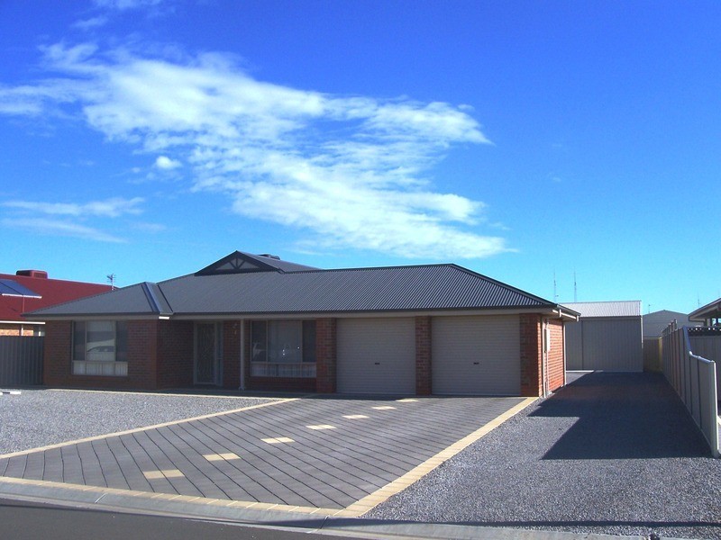 8 Boase Crescent, Wallaroo SA 5556