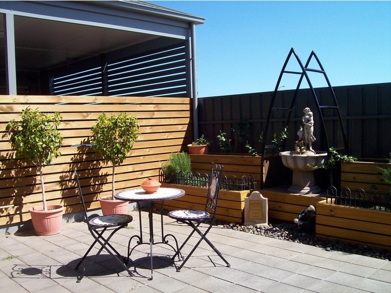 10 Hall Way, Moonta Bay SA 5558