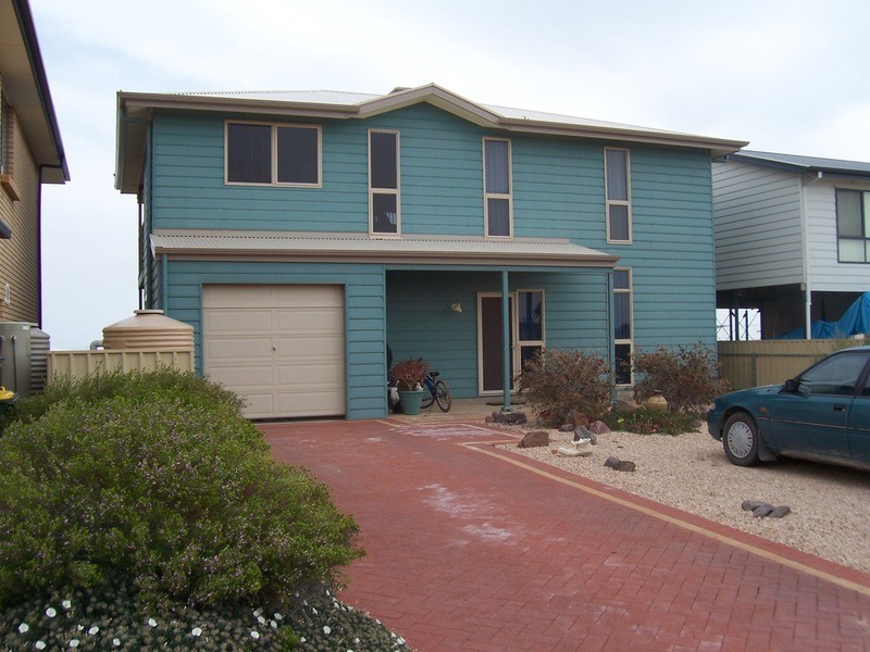 5 Woodforde (Rose Avenue) Drive, North Beach SA 5556