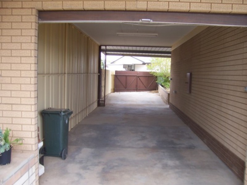 20 Carleton Crescent, Wallaroo SA 5556