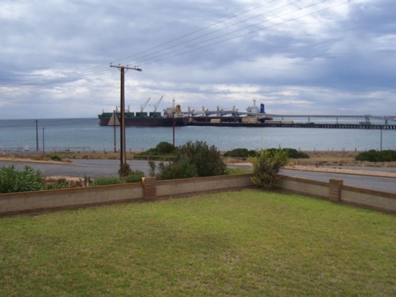 20 Carleton Crescent, Wallaroo SA 5556
