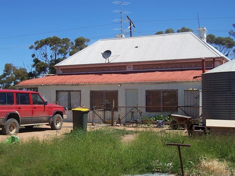 Allot/78 & 83 Railway Terrace, Paskeville SA 5552