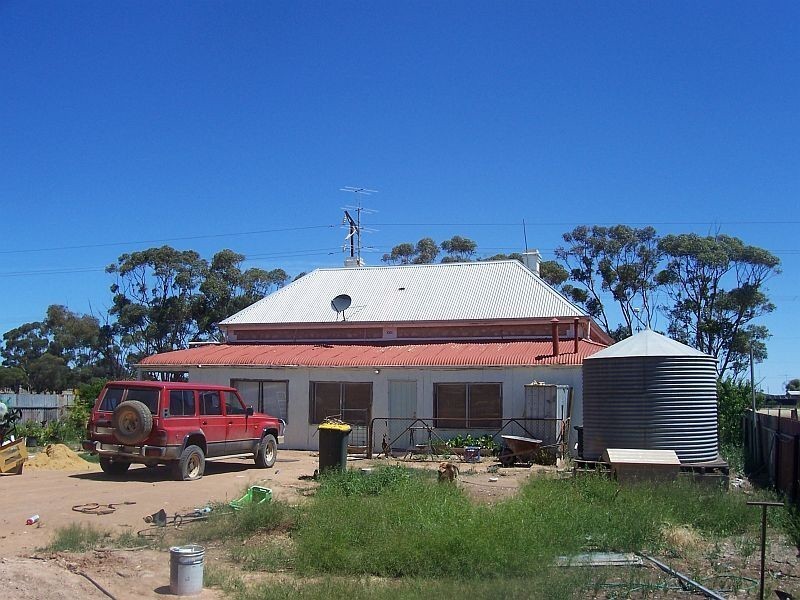 Allot/78 & 83 Railway Terrace, Paskeville SA 5552