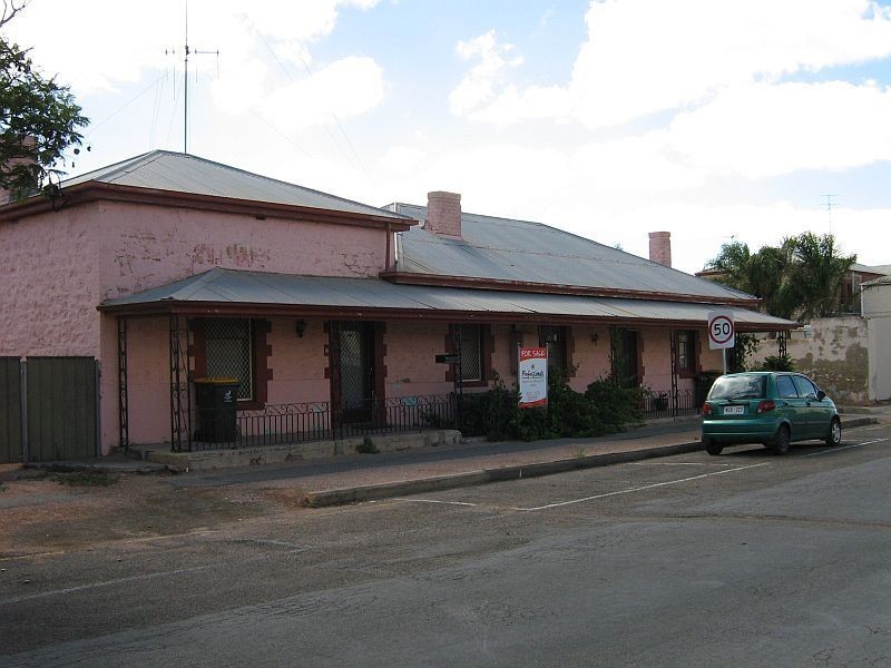 6 & 6a Draper Street, Kadina SA 5554