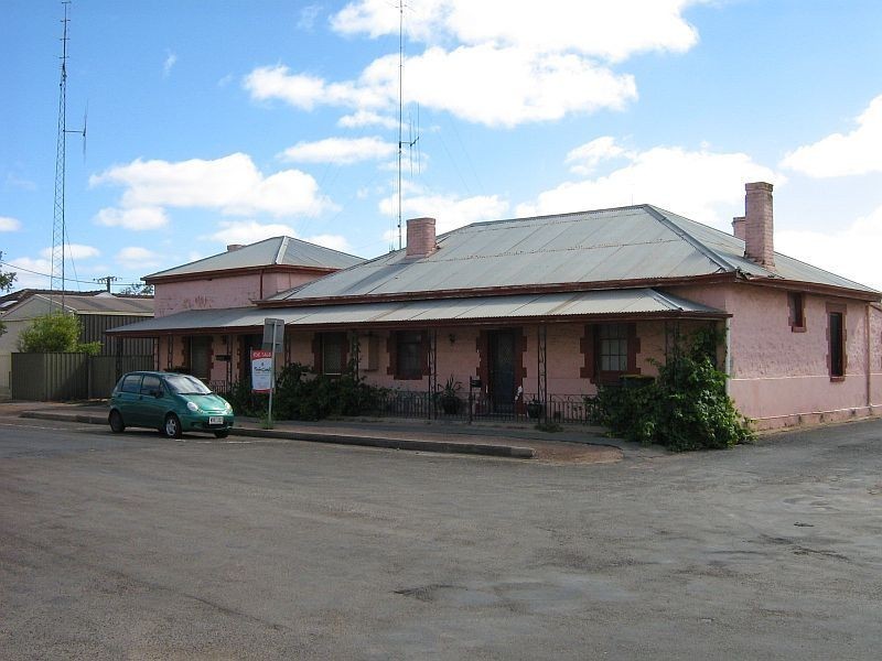 6 & 6a Draper Street, Kadina SA 5554