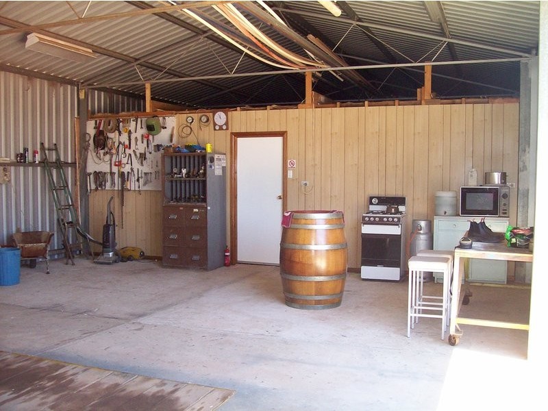 43 Crutchett Road, North Moonta SA 5558