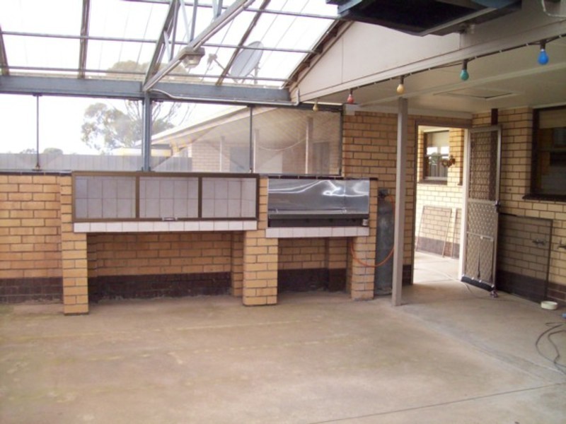 63 Old Wallaroo Road, Moonta SA 5558