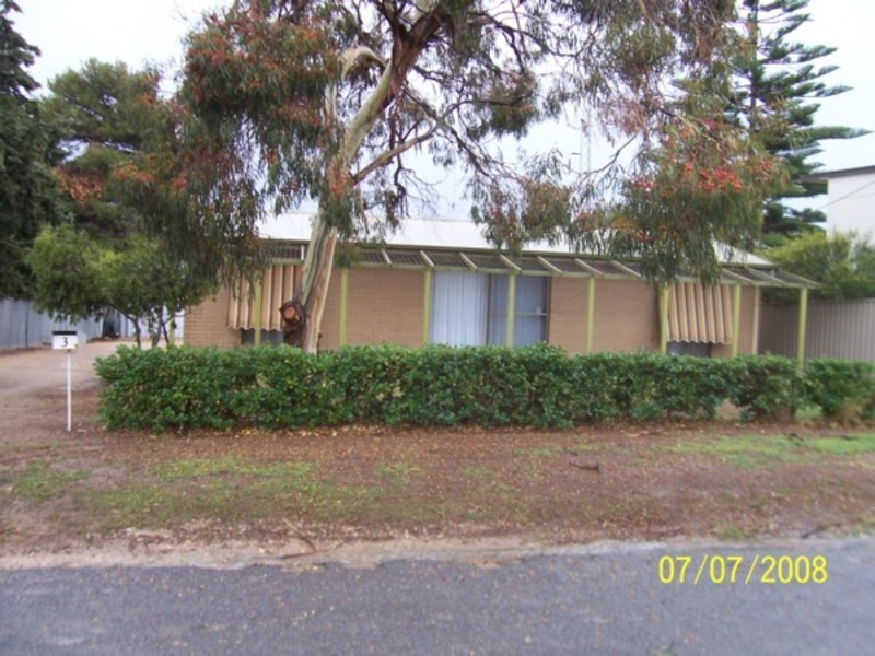 3 Stuckey Street, Moonta Bay SA 5558