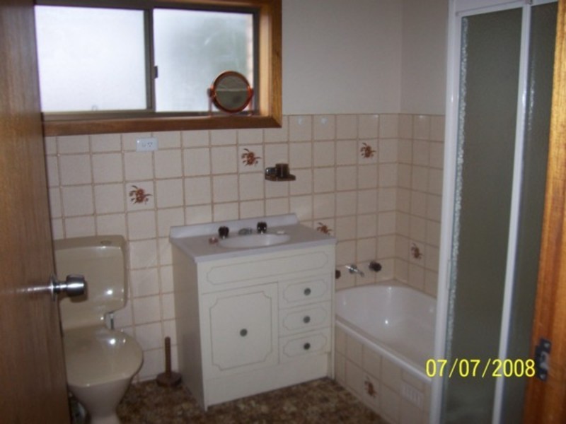 3 Stuckey Street, Moonta Bay SA 5558