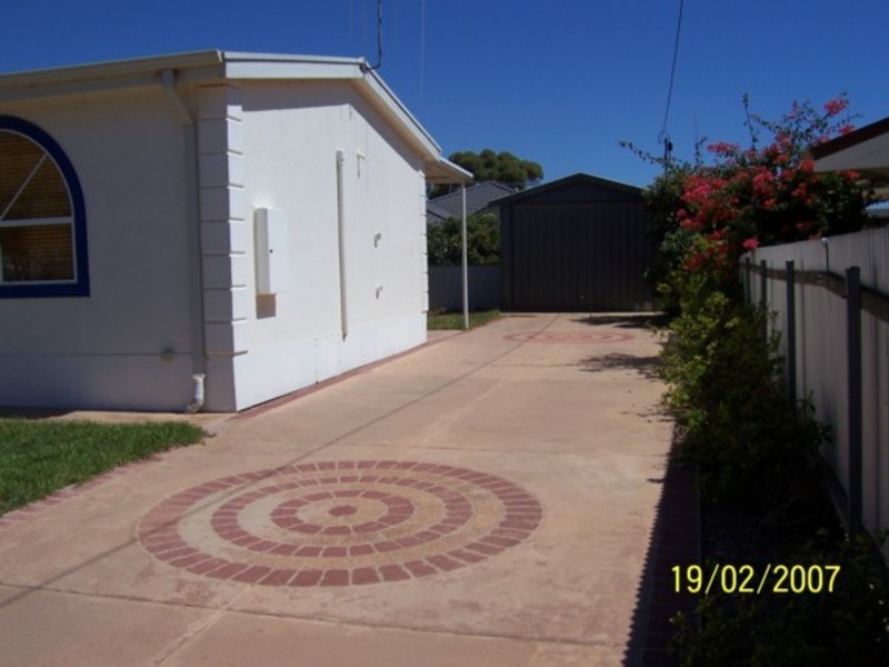 24 Ernest Terrace, Wallaroo SA 5556