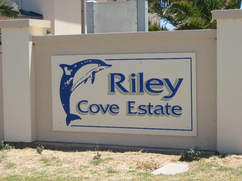 12 Rose Avenue, North Beach SA 5556
