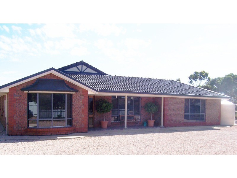 18 Cornish Terrace, Wallaroo SA 5556