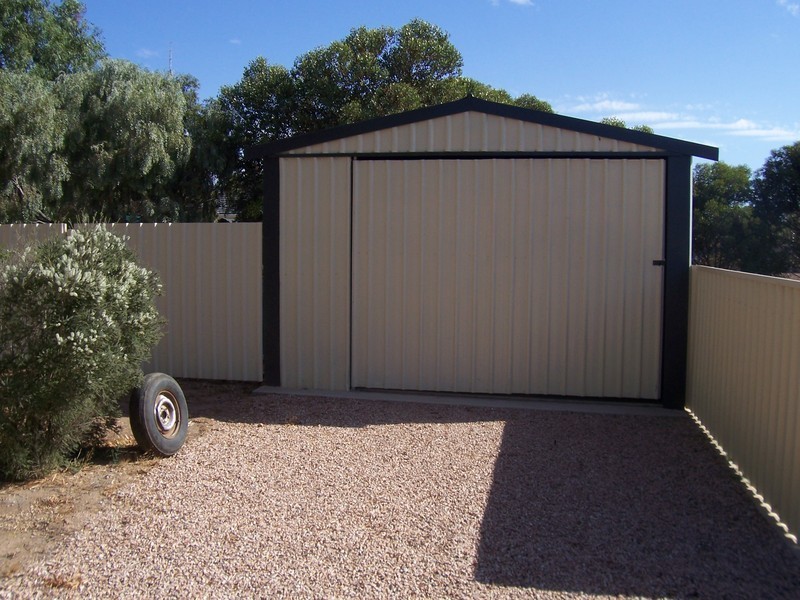 18 Cornish Terrace, Wallaroo SA 5556