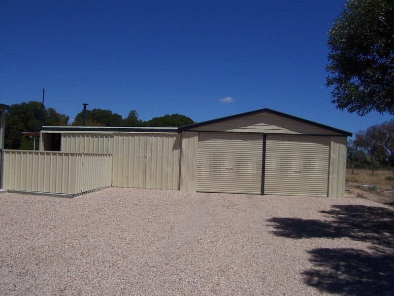 18 Cornish Terrace, Wallaroo SA 5556