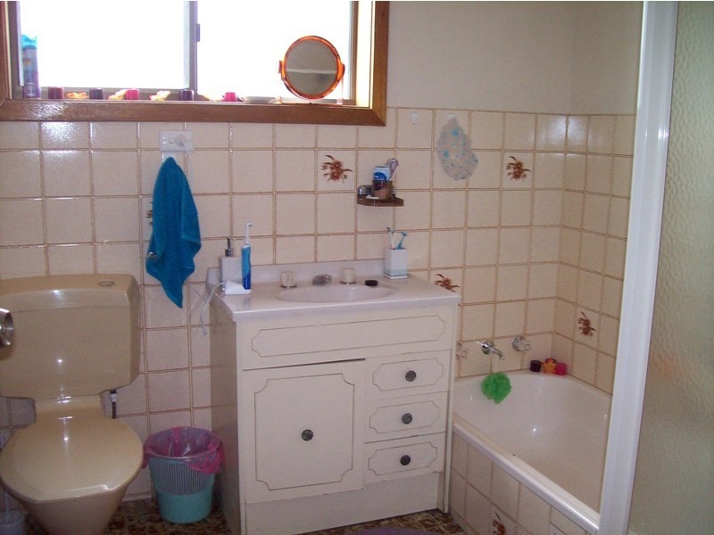 3 Stuckey Street, Moonta Bay SA 5558