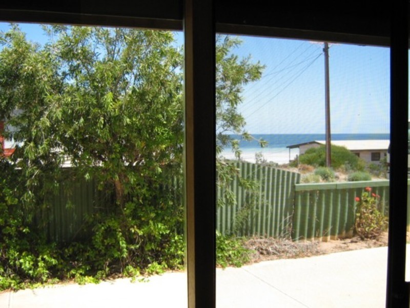 4 Gloria Avenue, North Beach SA 5556