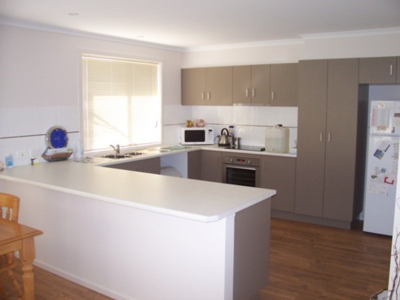 2a Clarke Street, Wallaroo SA 5556