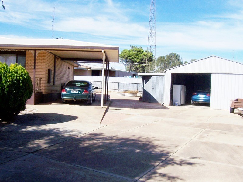 2 Ireland Street, Wallaroo SA 5556
