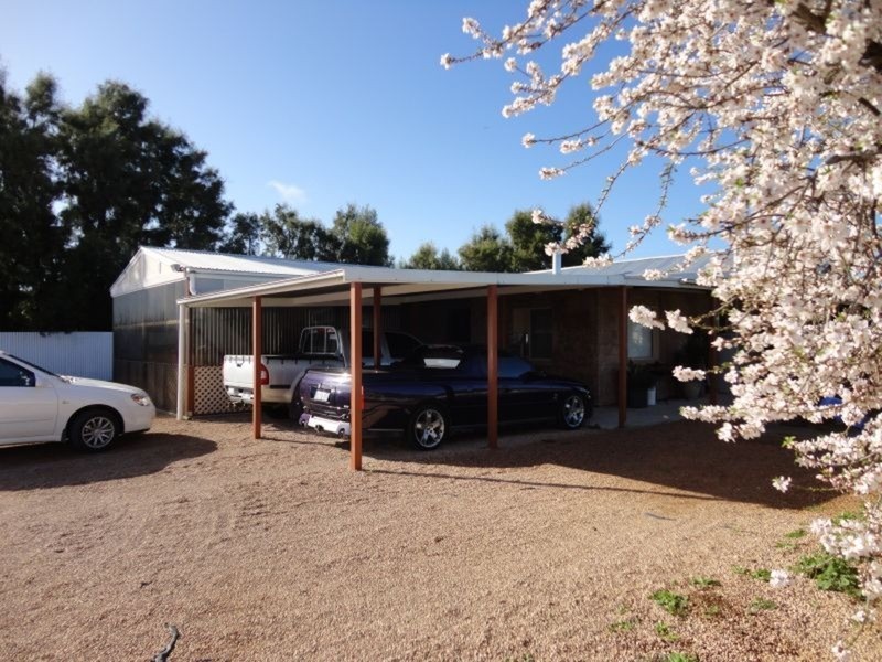 67 Moonta – Kadina Road, North Yelta SA 5558