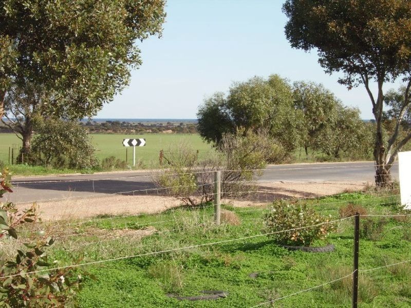 Lot 837 Cnr Evans & Magazine Road, Wallaroo SA 5556