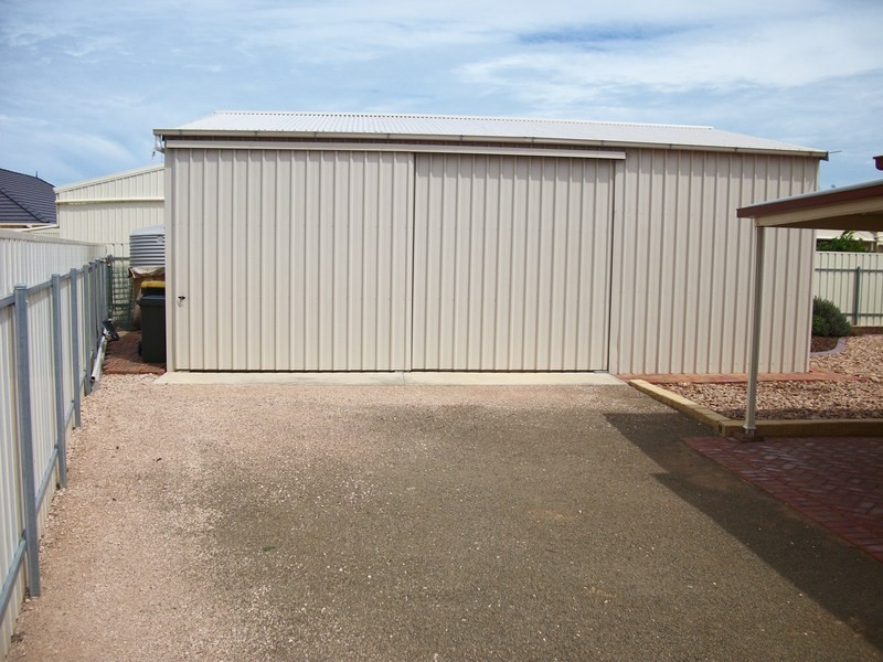 16 Bollmeyer Street, Wallaroo SA 5556